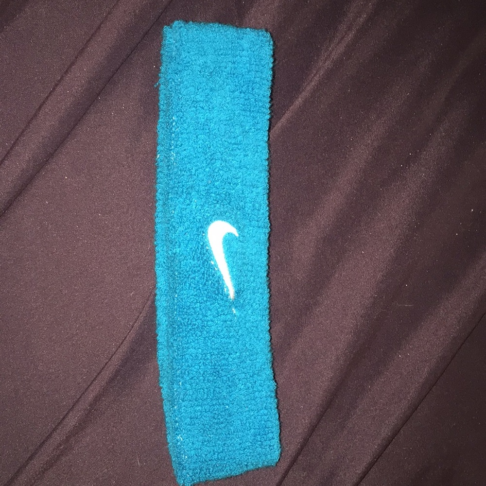 Nike sweatband